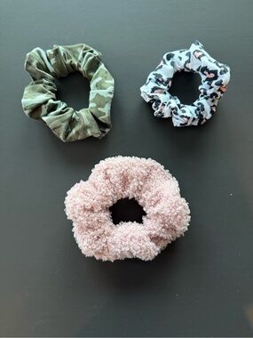 Kids 3-Pack Hair Scrunchies - Pink, Olive Camo, Leopard Print